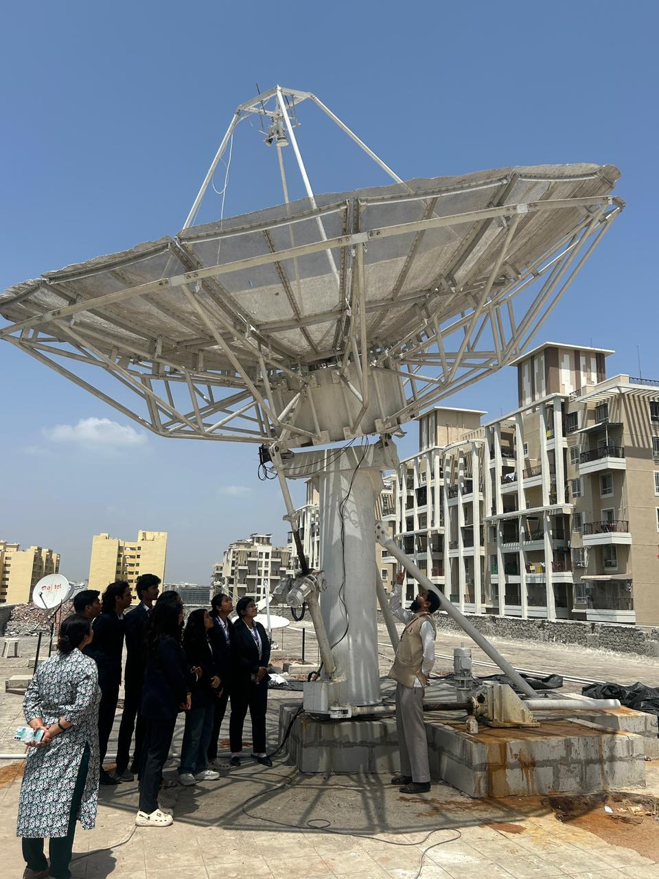 Satellite2_renamed_20260505160308.jpg