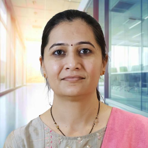 PoojaBachhav.jpg